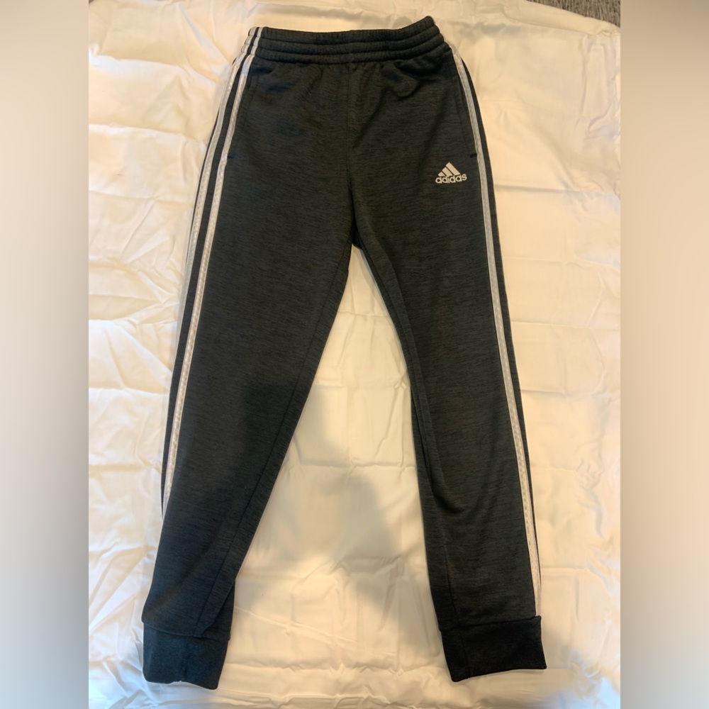 Adidas boys joggers size youth medium black